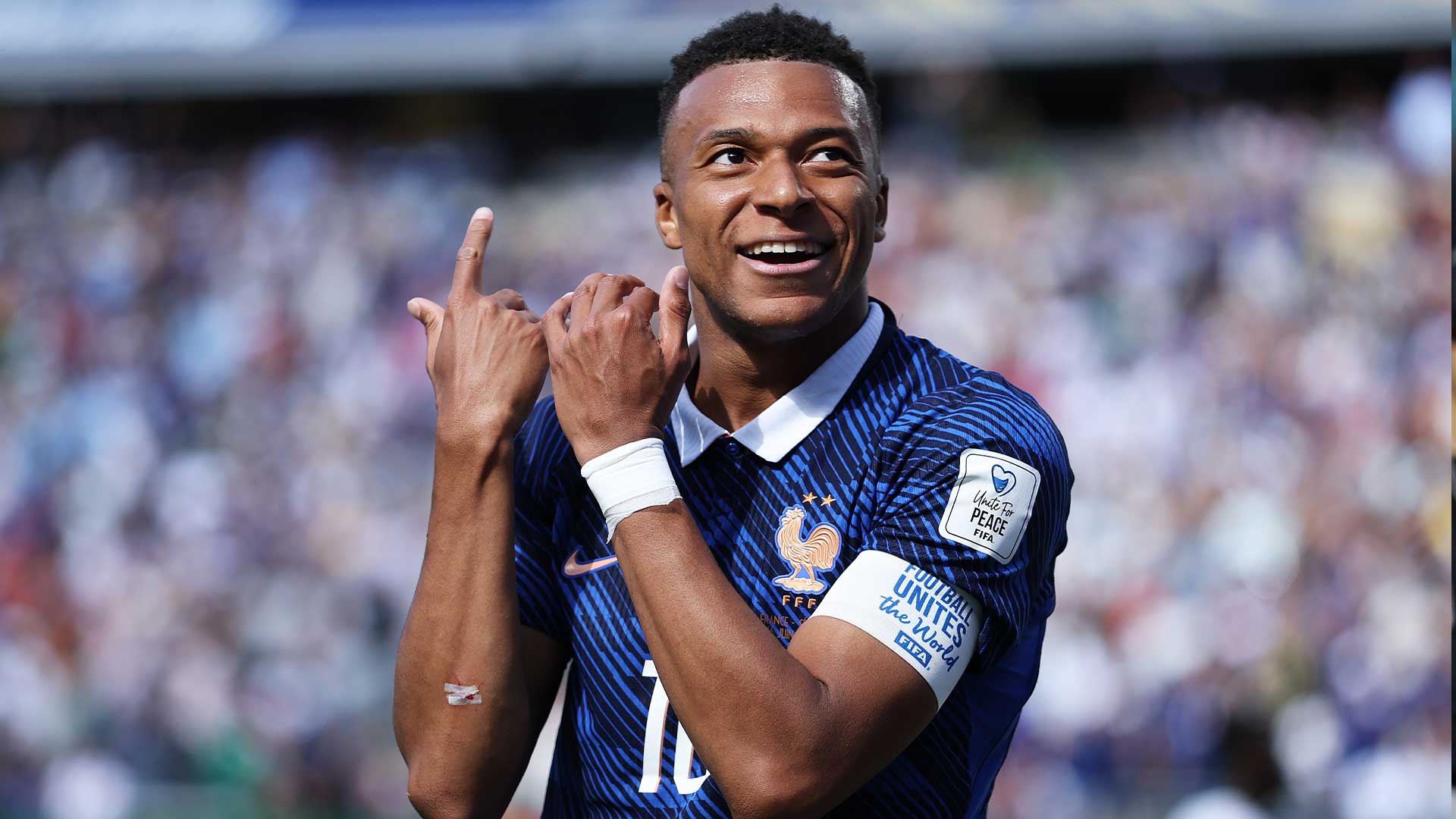 Iraq Coach Jokes It Needs ‘Three Goalkeepers’ vs. Kylian Mbappé, France